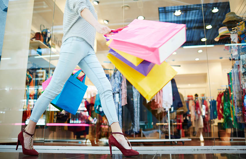 Retail turnover spikes as Australians spend big in November