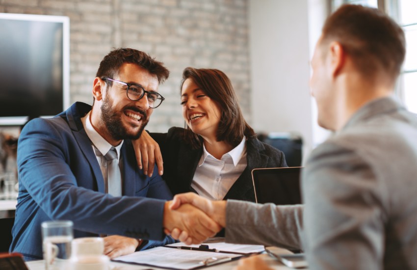 Swoop’s three tips for advisors building great client relationships